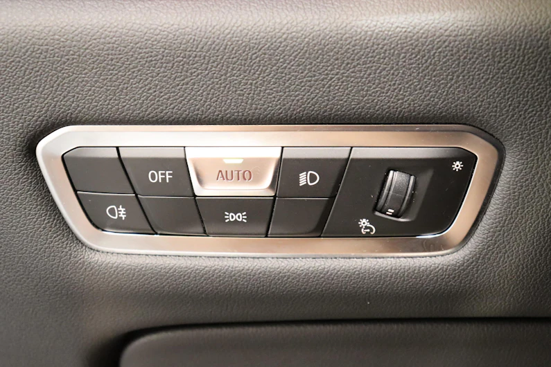 image du véhicule BMW X6