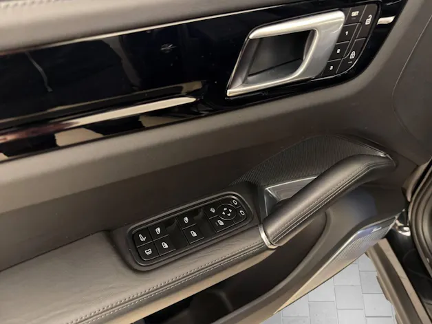 Porsche Cayenne Turbo S E-Hybrid