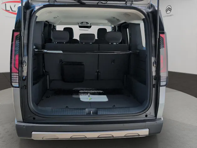Kia PV5 Passenger 71.2 kWh Elite / Wärmepumpe / 360° Rundumsichtkamera / CH-Herstellergarantie / 2.99% Power-Leasing