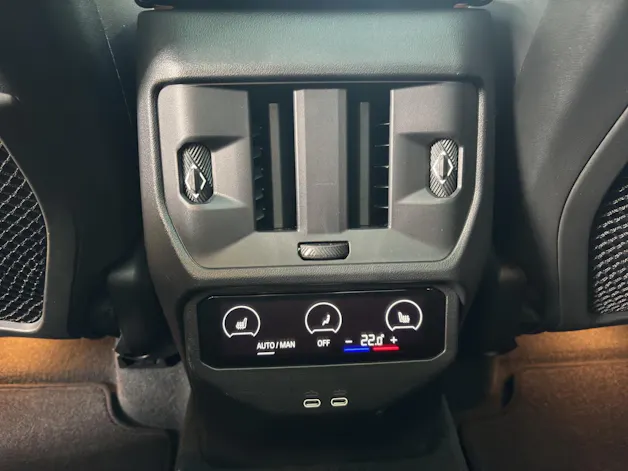 BMW X3 M50i
