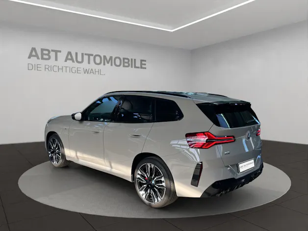 BMW X3 M50i