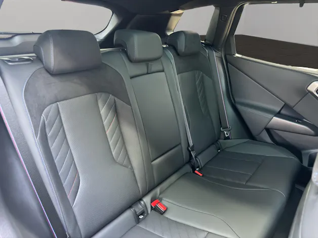 BMW X3 M50i