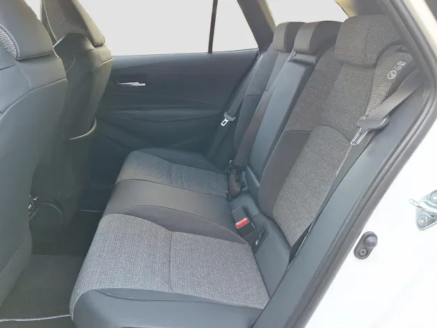 Toyota Corolla Touring Sports 2.0 HSD Swiss Edition