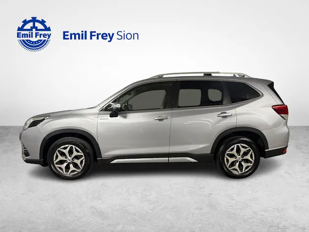 Subaru Forester Station 2.0i e-Boxer Swiss Plus