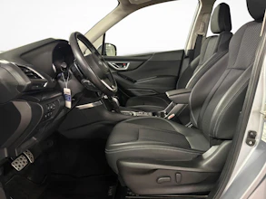https://vehicle.imgix.net/4283543/d6fe1d51-6e6e-4679-98e7-55eadfb71aff.jpg