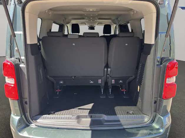 Peugeot Traveller Standard 2.0 BlueHDi 180 Business S/S