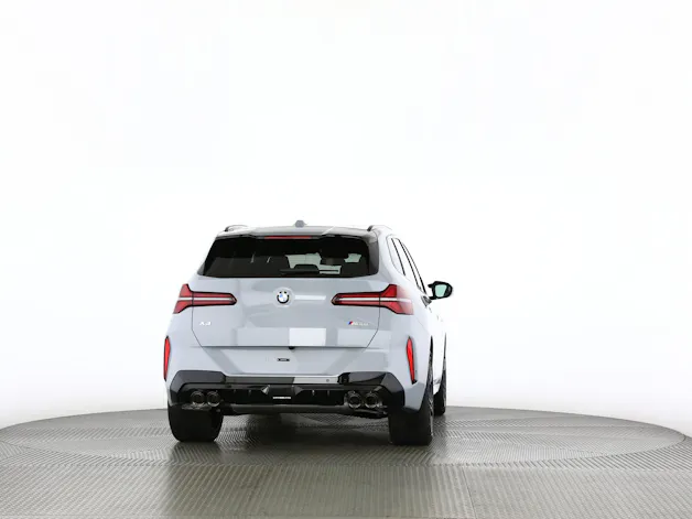 BMW X3 M50i