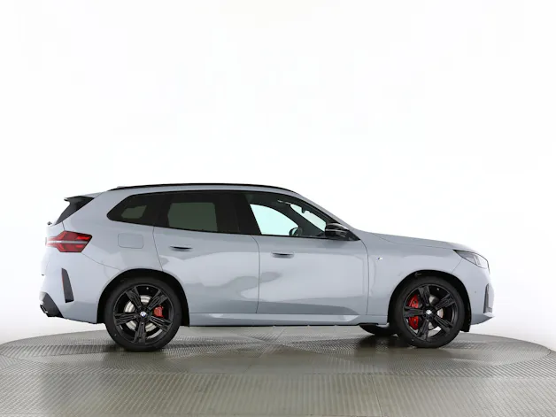 BMW X3 M50i