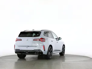 BMW X3 M50i