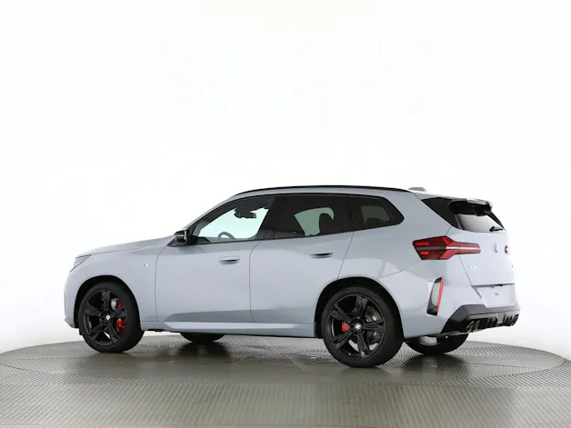 BMW X3 M50i