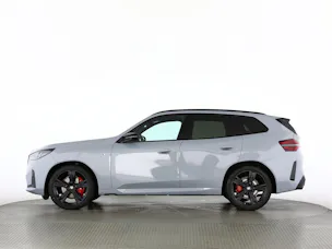 BMW X3 M50i