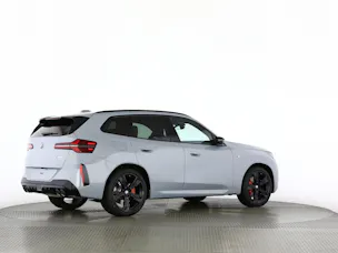 BMW X3 M50i