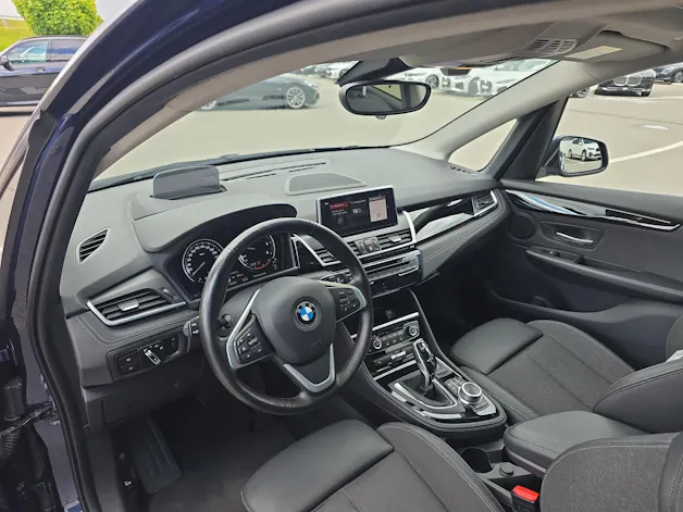 BMW 218d Active Tourer Sport Line xDrive F45 (CH) AHK 1.6T 📍