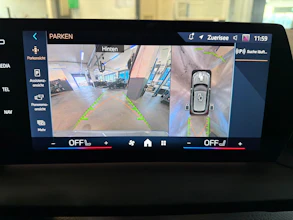 https://vehicle.imgix.net/4283671/9e4df0a7-399e-4b1d-b5ff-f3f1a6ff6e1a.jpg