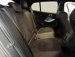 https://vehicle.imgix.net/4283671/a01120b7-e8ce-45ba-9fd5-0e50b3ceb238.jpg