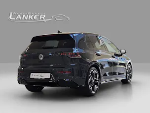 VW Golf VIII 1.5 eTSI R-Line DSG