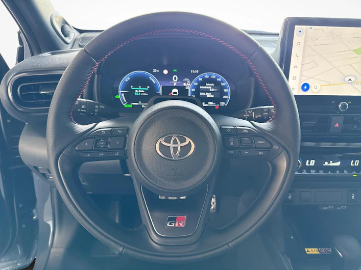 Fahrzeugbild TOYOTA YARIS CROSS