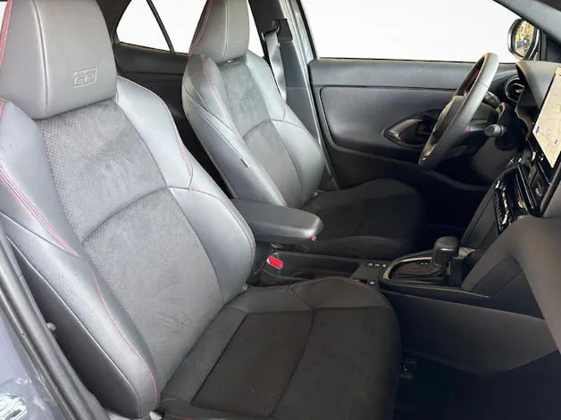 Toyota Yaris Cross 1.5 VVT-i HSD GR Sport