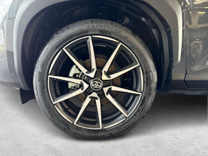 https://vehicle.imgix.net/4283703/5ce16249-adc6-491a-bf8d-07809d607a45.jpg