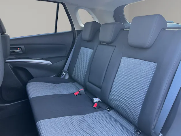 Suzuki S-Cross 1.4 T Sakura Hybrid 4x4