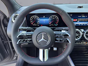 Mercedes-Benz GLA 250 Swiss Star AMG Line 4matic