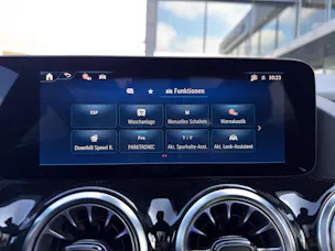 Mercedes-Benz GLA 250 Swiss Star AMG Line 4matic