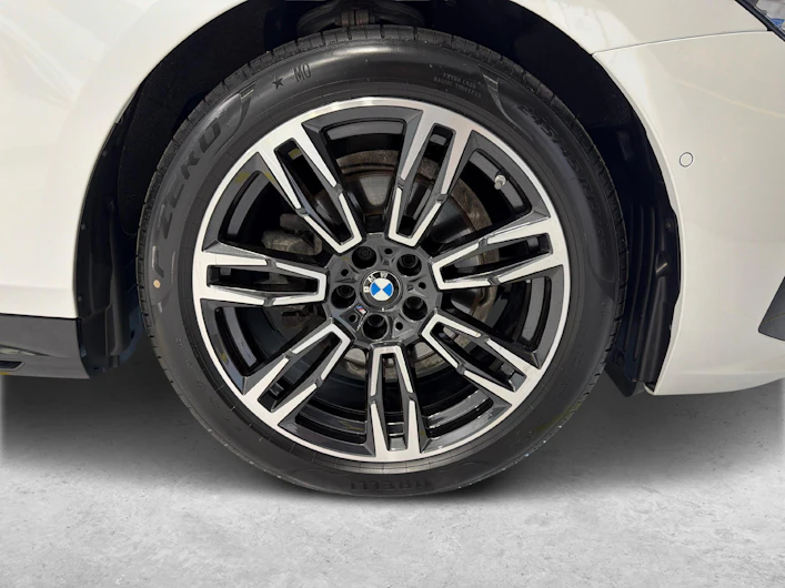 immagine del veicolo BMW 5 SERIES