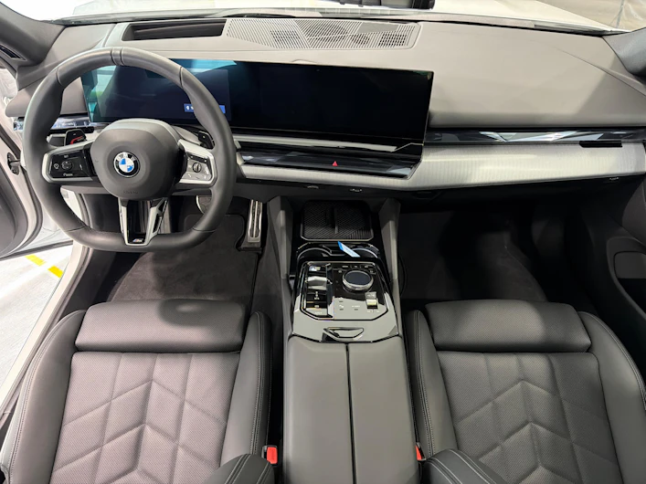 immagine del veicolo BMW 5 SERIES
