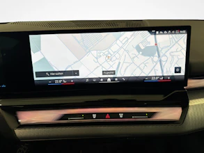 https://vehicle.imgix.net/4283740/fcea8da8-6051-46a1-a266-1f5fec47b570.jpg