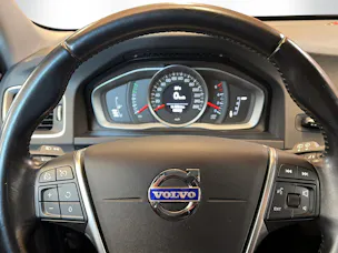 Volvo V60 2.4 D5 Momentum AWD