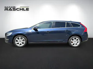 Volvo V60 2.4 D5 Momentum AWD