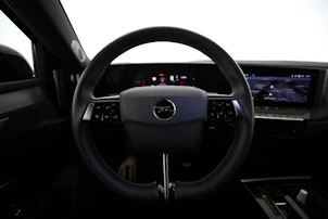 Fahrzeugbild OPEL Astra 1.6 T PHEV 180 Swiss Plus