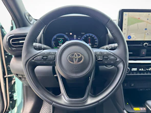 Fahrzeugbild TOYOTA Yaris Cross 1.5 VVT-i HSD Premium AWD-i