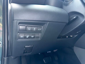 Fahrzeugbild TOYOTA Yaris Cross 1.5 VVT-i HSD Premium AWD-i
