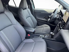 Fahrzeugbild TOYOTA Yaris Cross 1.5 VVT-i HSD Premium AWD-i