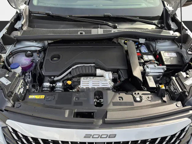 Peugeot 2008 1.2 GT Hybrid 145