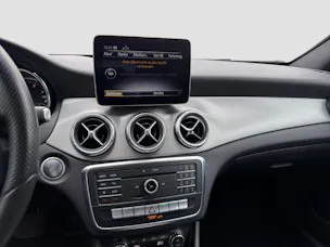 MERCEDES-BENZ CLA 200 Night Star Shooting Brake