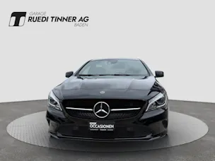 MERCEDES-BENZ CLA 200 Night Star Shooting Brake