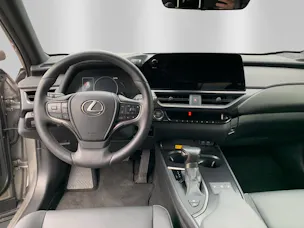 Lexus UX 250h F-Line