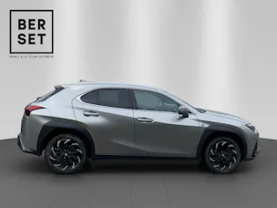 Lexus UX 250h F-Line