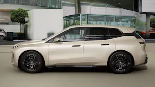 BMW iX xDrive60