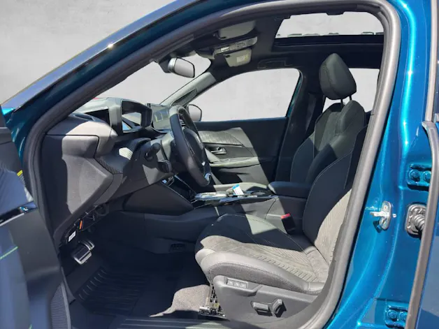 Peugeot 2008 1.2 Hybrid 145 GT