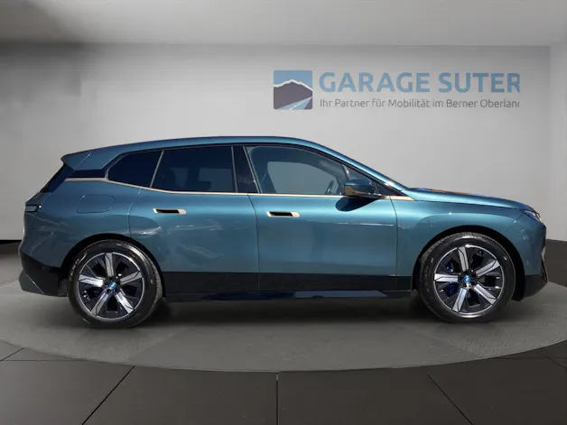 BMW iX xDrive40