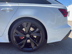 Audi RS6 Avant 4.0 V8 TFSI quattro T-Tronic