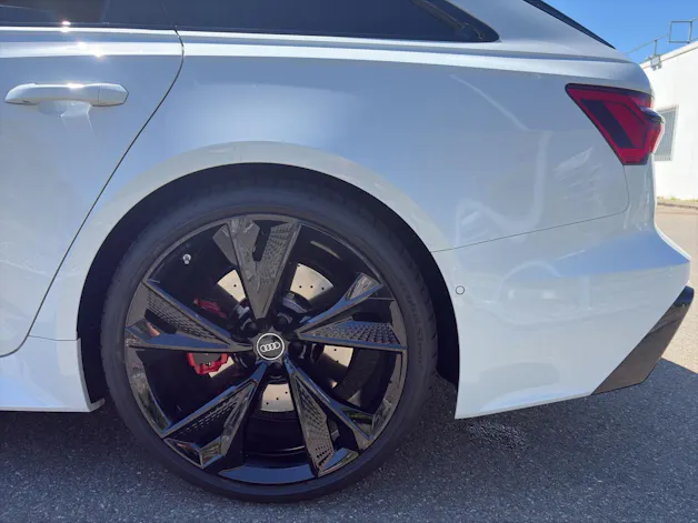Audi RS6 Avant 4.0 V8 TFSI quattro T-Tronic