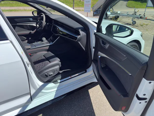 Audi RS6 Avant 4.0 V8 TFSI quattro T-Tronic