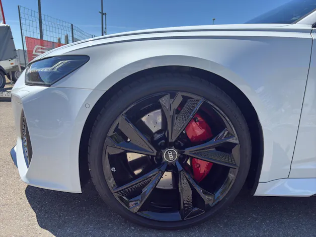 Audi RS6 Avant 4.0 V8 TFSI quattro T-Tronic