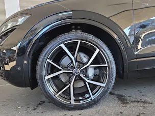VW Touareg 3.0 TDI R-Line Final Edition Tiptronic