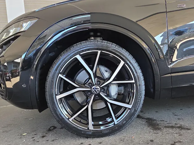 VW Touareg 3.0 TDI R-Line Final Edition Tiptronic