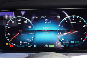 Mercedes-Benz E 200 4Matic Avantgarde 9G-Tronic AMG LINE!!!